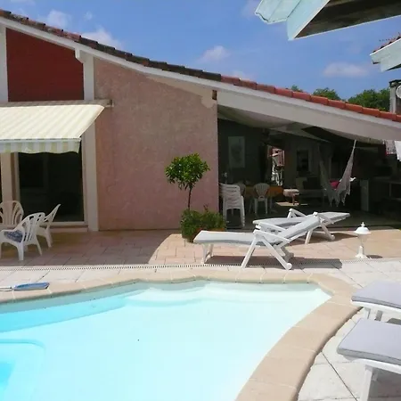 Grande Maison Familiale Avec Piscine Et Varangue A Tarnos, Proche Plages Et Commerces - Fr-1-239-779 *