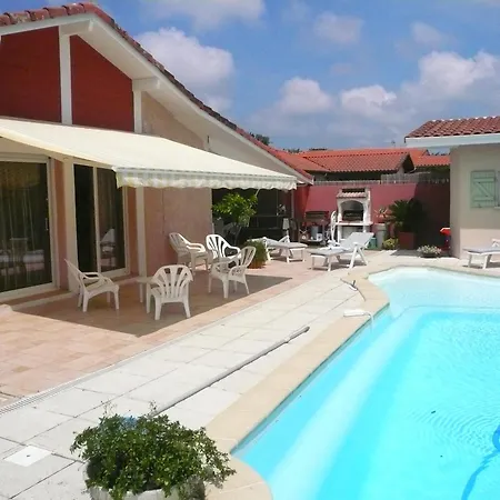 Grande Maison Familiale Avec Piscine Et Varangue A Tarnos, Proche Plages Et Commerces - Fr-1-239-779 *