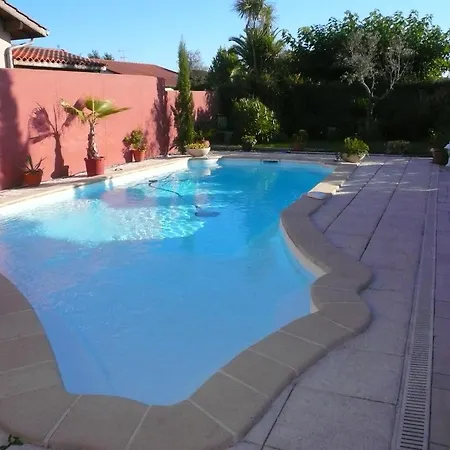 Holiday home Grande Maison Familiale Avec Piscine Et Varangue A Tarnos, Proche Plages Et Commerces - Fr-1-239-779
